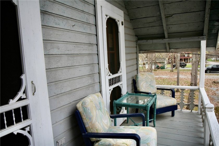 Welcome to *Island Treasure*, a charming historic cottage - photo 28