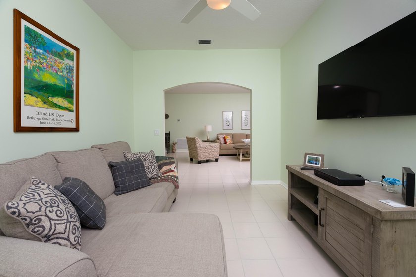 A gorgeous, well-maintained home nestled in the Isle of San - photo 15