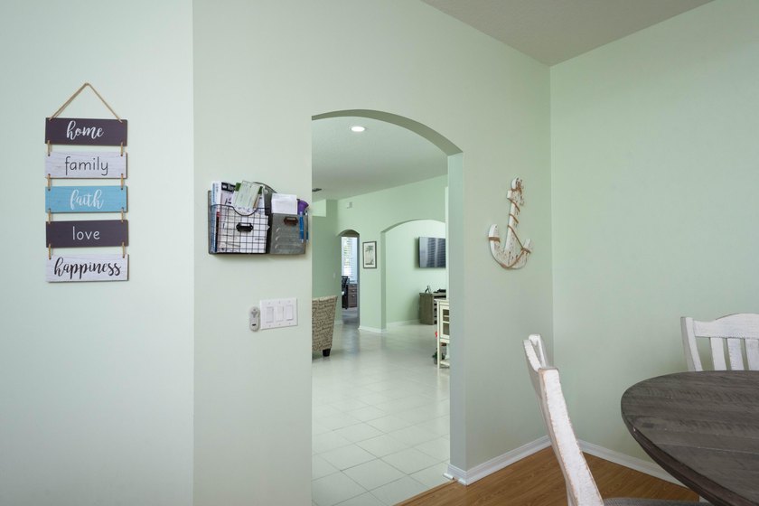 A gorgeous, well-maintained home nestled in the Isle of San - photo 17