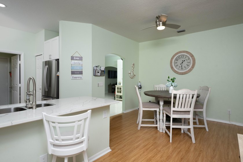 A gorgeous, well-maintained home nestled in the Isle of San - photo 19