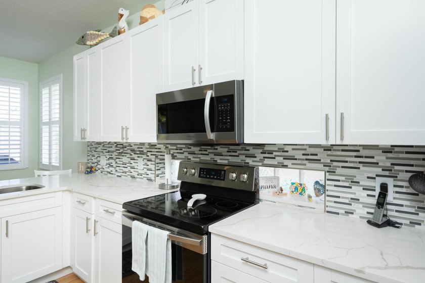 A gorgeous, well-maintained home nestled in the Isle of San - photo 24