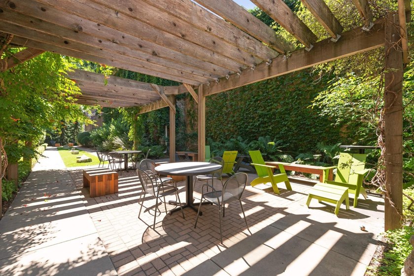 This beautifully updated end-unit condo is filled with natural - photo 36