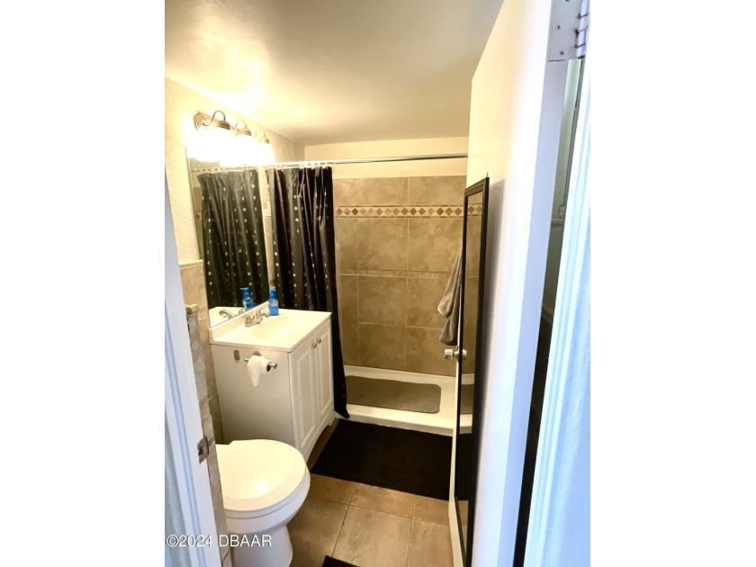 Your Oceanfront Paradise awaits! First floor fully furnished - photo 13