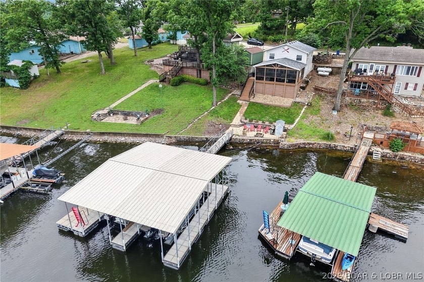 If you've been looking for that true turnkey lake house where - photo 41