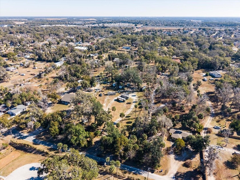 Welcome to your own piece of paradise across from Lake Apopka - photo 8