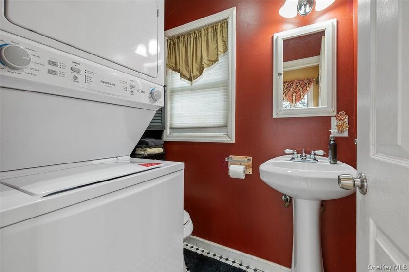 Nestled just moments from the vibrant downtown of Patchogue - photo 16
