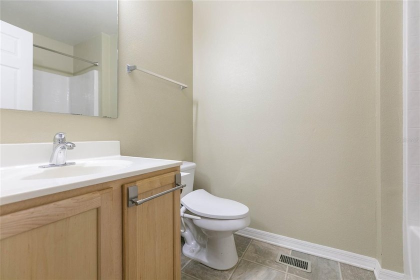 Welcome to a beautifully upgraded and meticulously maintained - photo 31