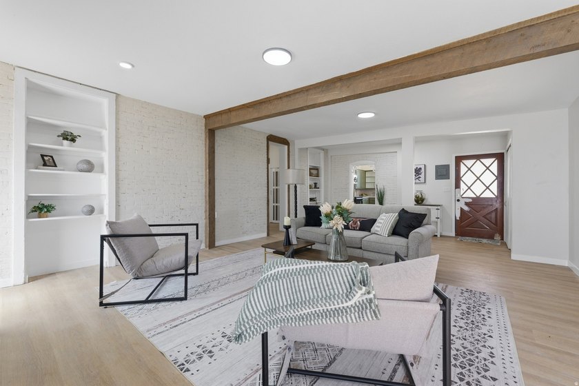 Historic charm meets modern convenience in this unique property - photo 3