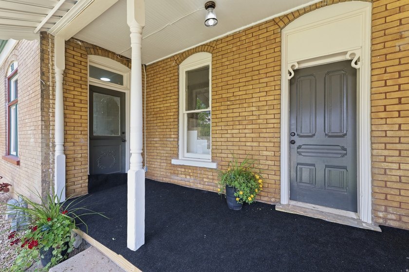 Historic charm meets modern convenience in this unique property - photo 9