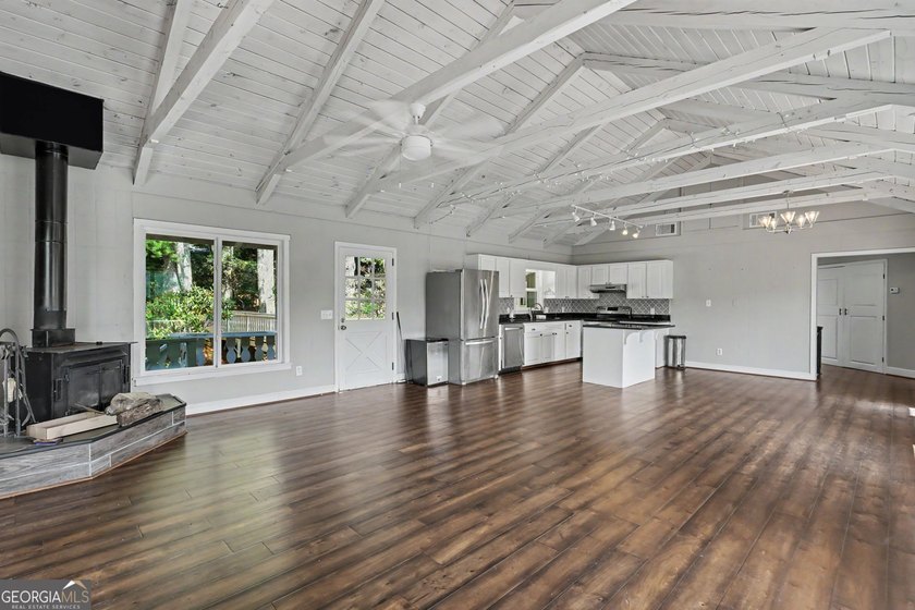 Stunning Mountain Retreat with Panoramic Views &amp; Spacious - photo 12