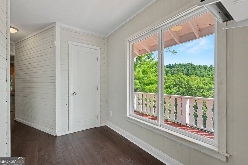 Stunning Mountain Retreat with Panoramic Views &amp; Spacious - photo 19