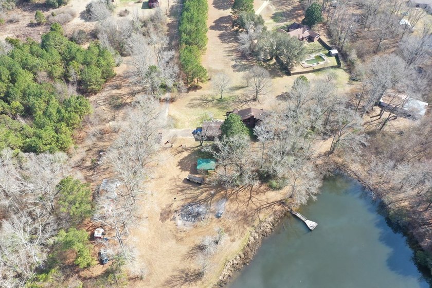 Private location. Nice home that needs some love. Over 47 acres - photo 19
