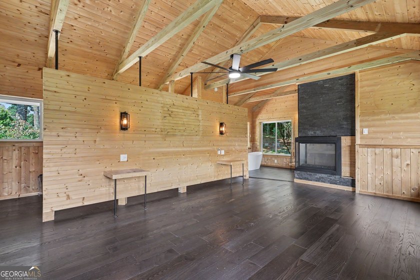 Stunning Mountain Retreat with Panoramic Views &amp; Spacious - photo 24