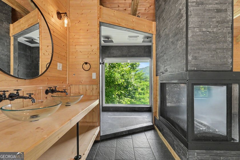 Stunning Mountain Retreat with Panoramic Views &amp; Spacious - photo 27