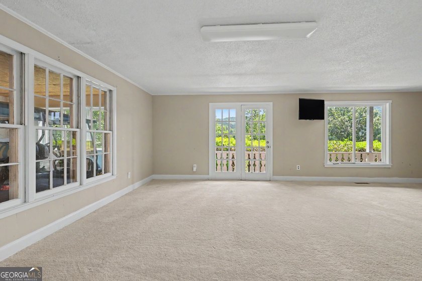 Stunning Mountain Retreat with Panoramic Views &amp; Spacious - photo 43