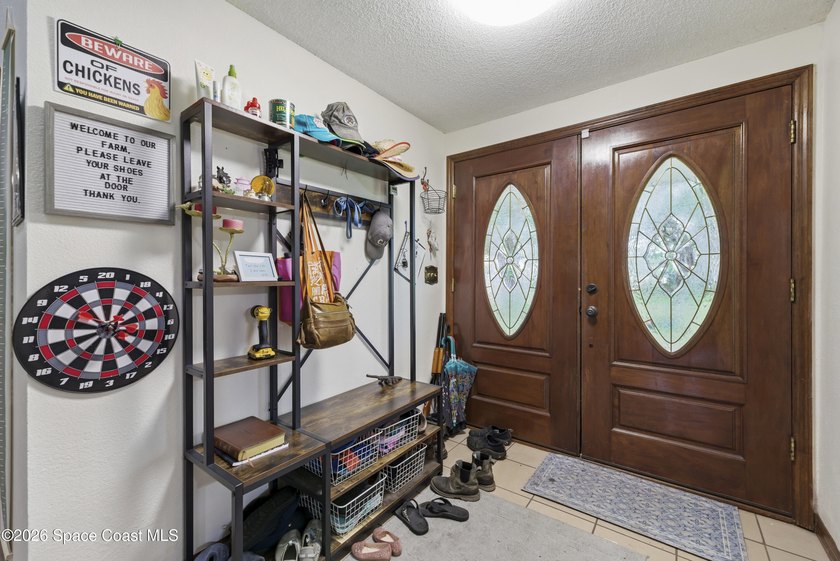 Discover the perfect blend of space, privacy, and opportunity - photo 4
