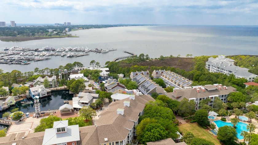PRICED TO SELL!!! Welcome to this quintessential Baytowne Wharf - photo 47