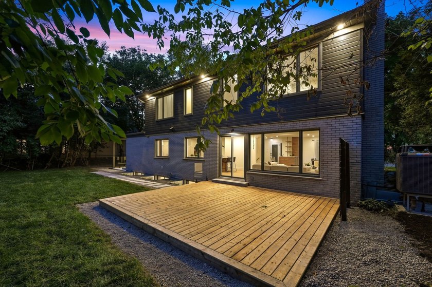 Located in one of Saint-Lambert's most sought-after - photo 3