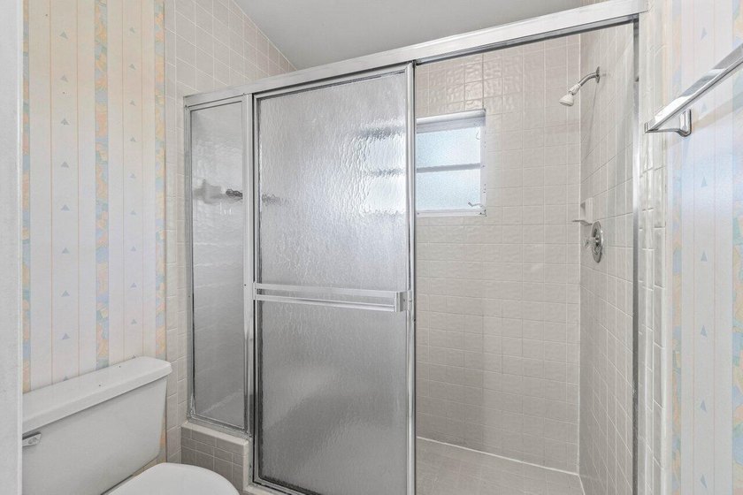 Nestled in the sought after Boca Springs neighborhood, this 3 - photo 16