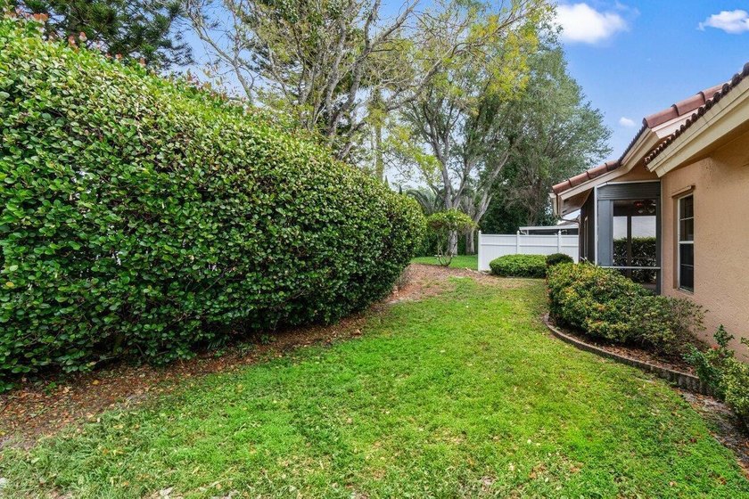 Nestled in the sought after Boca Springs neighborhood, this 3 - photo 23