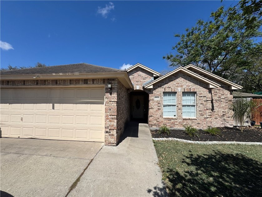 Welcome to 2534 Bevecrest Drive, a charming home on a quiet - photo 2