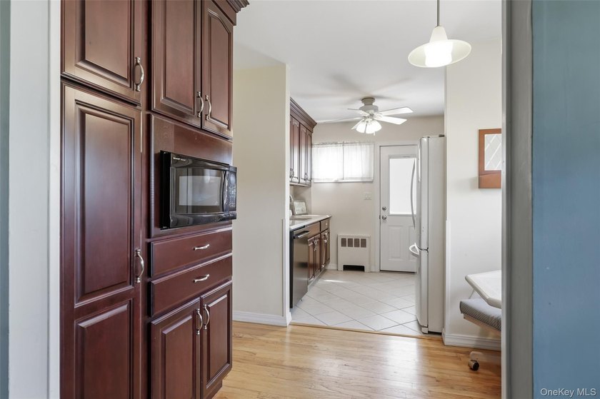 Welcome to this charming 3 Bedroom Ranch nestled in the heart of - photo 17
