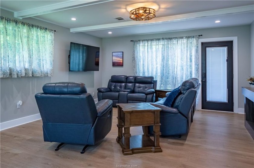 Distinctive architecture, extensive updates, and inviting - photo 18