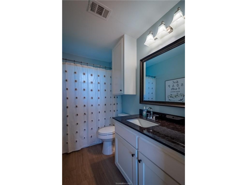 Distinctive architecture, extensive updates, and inviting - photo 23