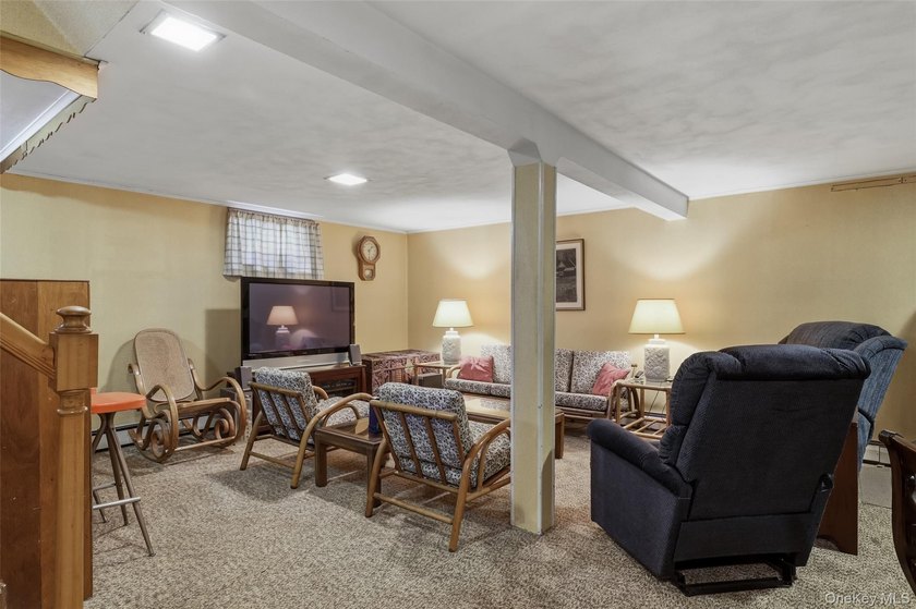 Welcome to this charming 3 Bedroom Ranch nestled in the heart of - photo 24