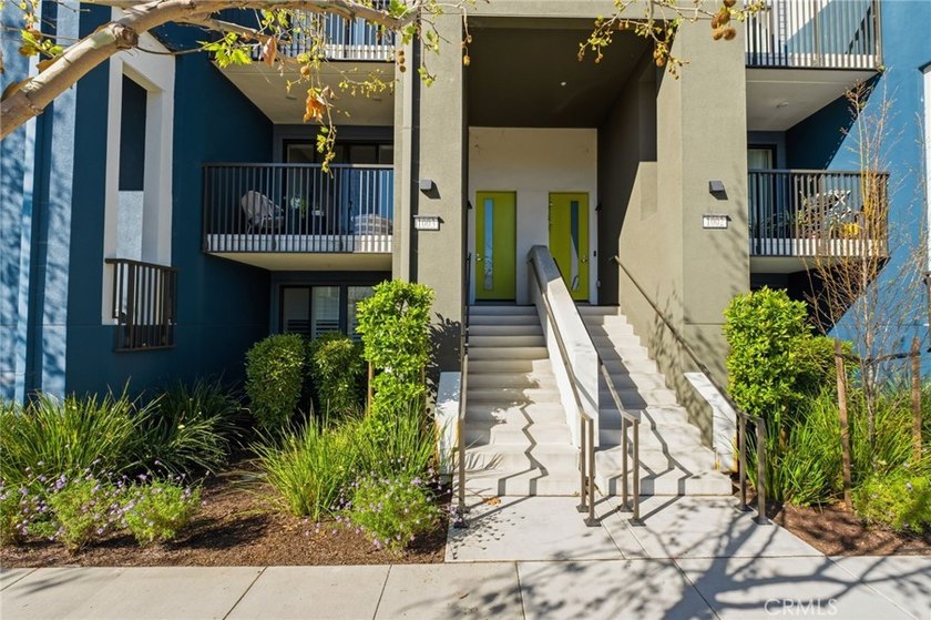New Price Adjustment - Exceptional Value for this Model. One of - photo 32
