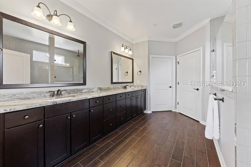 Rare single-story ranch home with FULL lagoon frontage on an 11 - photo 26