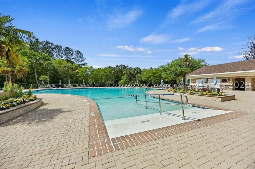 Rare single-story ranch home with FULL lagoon frontage on an 11 - photo 35