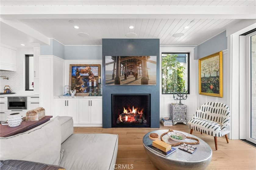 Indulge in luxurious coastal living with this fully furnished - photo 6