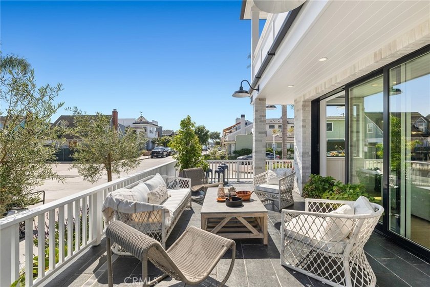 Indulge in luxurious coastal living with this fully furnished - photo 10