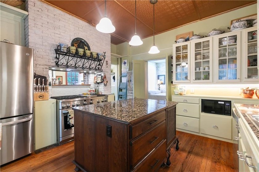This stately 15-room residence, encompassing over 3,500 square - photo 13
