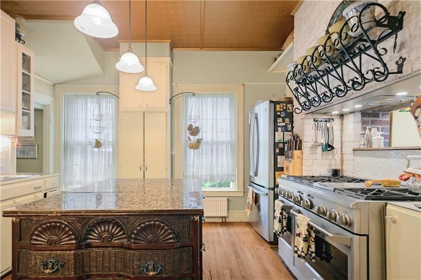 This stately 15-room residence, encompassing over 3,500 square - photo 16