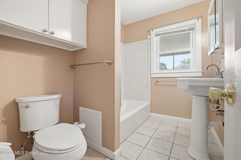 Charming and well-maintained, this 2-bedroom, 2-bath home in - photo 22