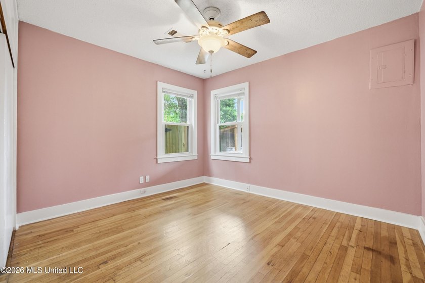 Charming and well-maintained, this 2-bedroom, 2-bath home in - photo 27