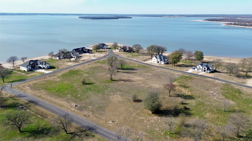 Build your dream home in Cedar Creek Landing, a sought-after - photo 5