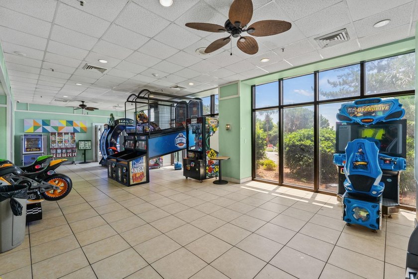 Direct Oceanfront One bedroom and One bathroom condo located at - photo 31