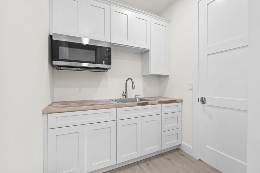 NEW 2026 CBS home with NO HOA! Stunning kitchen and baths! Split - photo 16