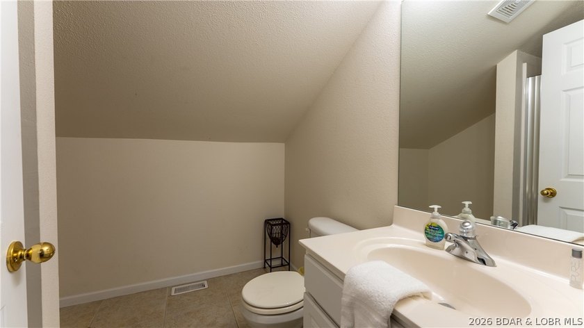 Rare DOUBLE condo offering 3,495 sq ft of lake living! This - photo 25