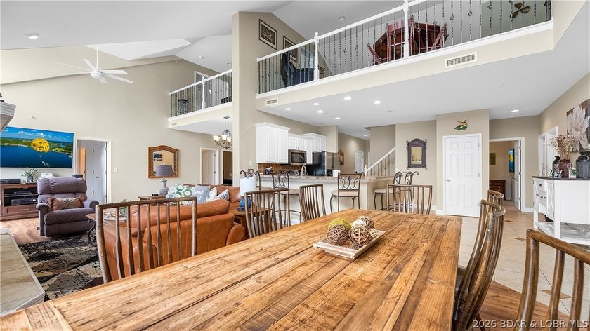 Rare DOUBLE condo offering 3,495 sq ft of lake living! This - photo 30