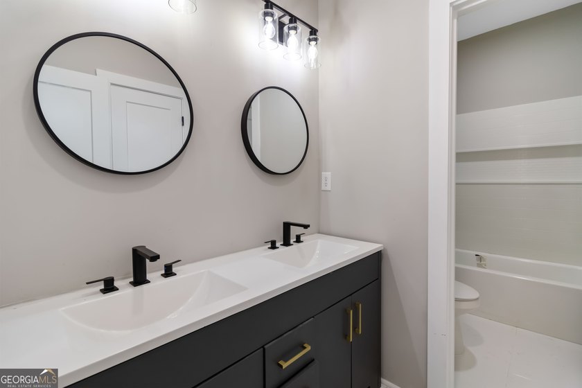 Luxury meets lifestyle in this beautifully designed new - photo 42