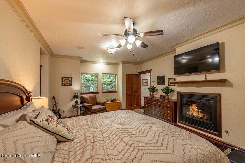 Welcome to your dream home at Priest Lake Golf Course! Perfect - photo 17