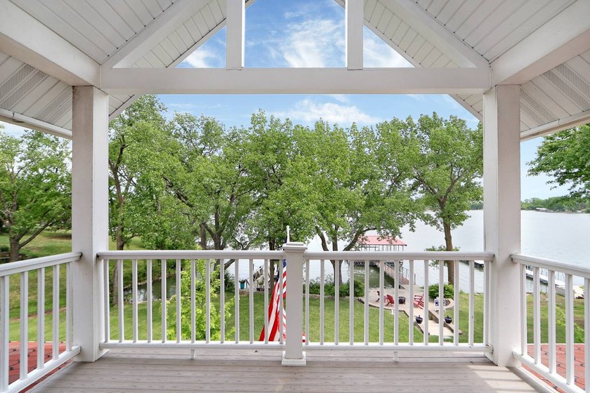 Spend your weekends on the water at 206 Watersedge Loop on - photo 36