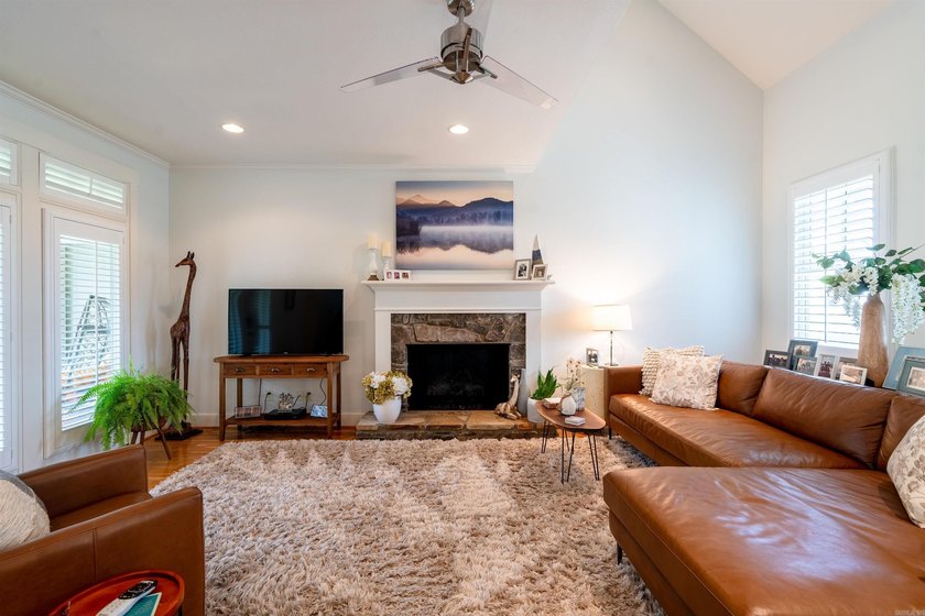 Experience refined living in this elegant 2-bedroom, 2-bath - photo 12