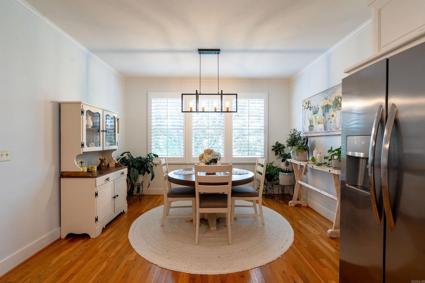 Experience refined living in this elegant 2-bedroom, 2-bath - photo 13