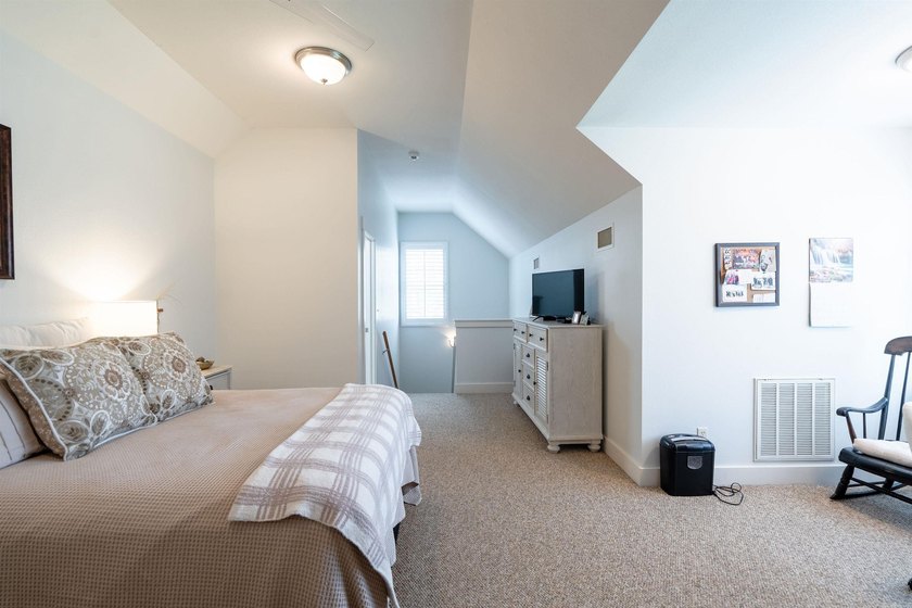 Experience refined living in this elegant 2-bedroom, 2-bath - photo 29