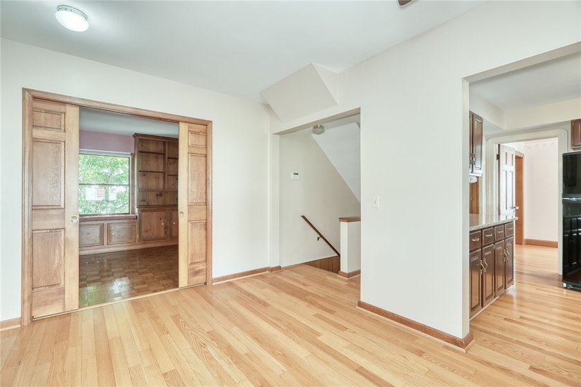 Welcome to 136 Hoover Road! This 1935 Colonial offers 4 spacious - photo 24